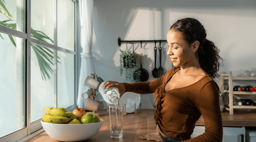 misselijk tijdens sporten - drink voldoende water